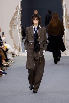 Défilé Sacai Collection Homme Prêt à Porter Automne Hiver 2026 2027 lors de la Fashion Week de Paris, le 25 janvier 2026 Sacai Fashion Show Men Ready to Wear Fall Winter 2026 2027 Collection , during Paris Fashion Week on january 25th 2026 Paris France  Copyright: xAgencex xBestimagexAgencex xBestimagex