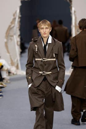 Défilé Sacai Collection Homme Prêt à Porter Automne Hiver 2026 2027 lors de la Fashion Week de Paris, le 25 janvier 2026 Sacai Fashion Show Men Ready to Wear Fall Winter 2026 2027 Collection , during Paris Fashion Week on january 25th 2026 Paris France  Copyright: xAgencex xBestimagexAgencex xBestimagex