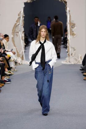 Défilé Sacai Collection Homme Prêt à Porter Automne Hiver 2026 2027 lors de la Fashion Week de Paris, le 25 janvier 2026 Sacai Fashion Show Men Ready to Wear Fall Winter 2026 2027 Collection , during Paris Fashion Week on january 25th 2026 Paris France  Copyright: xAgencex xBestimagexAgencex xBestimagex