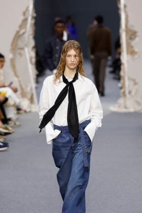 Défilé Sacai Collection Homme Prêt à Porter Automne Hiver 2026 2027 lors de la Fashion Week de Paris, le 25 janvier 2026 Sacai Fashion Show Men Ready to Wear Fall Winter 2026 2027 Collection , during Paris Fashion Week on january 25th 2026 Paris France  Copyright: xAgencex xBestimagexAgencex xBestimagex