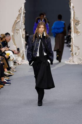 Défilé Sacai Collection Homme Prêt à Porter Automne Hiver 2026 2027 lors de la Fashion Week de Paris, le 25 janvier 2026 Sacai Fashion Show Men Ready to Wear Fall Winter 2026 2027 Collection , during Paris Fashion Week on january 25th 2026 Paris France  Copyright: xAgencex xBestimagexAgencex xBestimagex