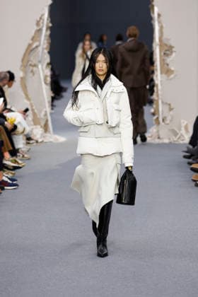 Défilé Sacai Collection Homme Prêt à Porter Automne Hiver 2026 2027 lors de la Fashion Week de Paris, le 25 janvier 2026 Sacai Fashion Show Men Ready to Wear Fall Winter 2026 2027 Collection , during Paris Fashion Week on january 25th 2026 Paris France  Copyright: xAgencex xBestimagexAgencex xBestimagex