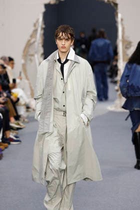 Défilé Sacai Collection Homme Prêt à Porter Automne Hiver 2026 2027 lors de la Fashion Week de Paris, le 25 janvier 2026 Sacai Fashion Show Men Ready to Wear Fall Winter 2026 2027 Collection , during Paris Fashion Week on january 25th 2026 Paris France  Copyright: xAgencex xBestimagexAgencex xBestimagex