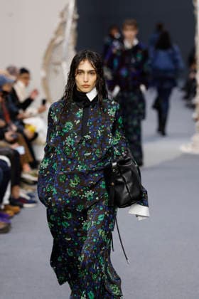 Défilé Sacai Collection Homme Prêt à Porter Automne Hiver 2026 2027 lors de la Fashion Week de Paris, le 25 janvier 2026 Sacai Fashion Show Men Ready to Wear Fall Winter 2026 2027 Collection , during Paris Fashion Week on january 25th 2026 Paris France  Copyright: xAgencex xBestimagexAgencex xBestimagex