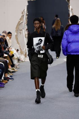 Défilé Sacai Collection Homme Prêt à Porter Automne Hiver 2026 2027 lors de la Fashion Week de Paris, le 25 janvier 2026 Sacai Fashion Show Men Ready to Wear Fall Winter 2026 2027 Collection , during Paris Fashion Week on january 25th 2026 Paris France  Copyright: xAgencex xBestimagexAgencex xBestimagex