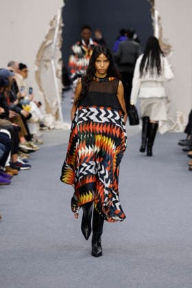 Défilé Sacai Collection Homme Prêt à Porter Automne Hiver 2026 2027 lors de la Fashion Week de Paris, le 25 janvier 2026 Sacai Fashion Show Men Ready to Wear Fall Winter 2026 2027 Collection , during Paris Fashion Week on january 25th 2026 Paris France  Copyright: xAgencex xBestimagexAgencex xBestimagex