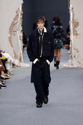 Défilé Sacai Collection Homme Prêt à Porter Automne Hiver 2026 2027 lors de la Fashion Week de Paris, le 25 janvier 2026 Sacai Fashion Show Men Ready to Wear Fall Winter 2026 2027 Collection , during Paris Fashion Week on january 25th 2026 Paris France  Copyright: xAgencex xBestimagexAgencex xBestimagex