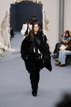 Défilé Sacai Collection Homme Prêt à Porter Automne Hiver 2026 2027 lors de la Fashion Week de Paris, le 25 janvier 2026 Sacai Fashion Show Men Ready to Wear Fall Winter 2026 2027 Collection , during Paris Fashion Week on january 25th 2026 Paris France  Copyright: xAgencex xBestimagexAgencex xBestimagex