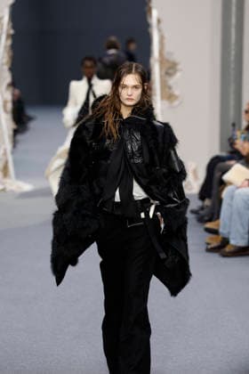 Défilé Sacai Collection Homme Prêt à Porter Automne Hiver 2026 2027 lors de la Fashion Week de Paris, le 25 janvier 2026 Sacai Fashion Show Men Ready to Wear Fall Winter 2026 2027 Collection , during Paris Fashion Week on january 25th 2026 Paris France  Copyright: xAgencex xBestimagexAgencex xBestimagex