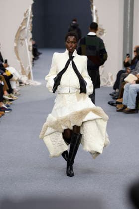 Défilé Sacai Collection Homme Prêt à Porter Automne Hiver 2026 2027 lors de la Fashion Week de Paris, le 25 janvier 2026 Sacai Fashion Show Men Ready to Wear Fall Winter 2026 2027 Collection , during Paris Fashion Week on january 25th 2026 Paris France  Copyright: xAgencex xBestimagexAgencex xBestimagex