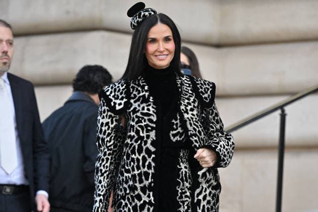 PFW Haute Couture Schiaparelli Outside Arrivals Demi Moore arriving at the Schiaparelli show during Paris Fashion Week Haute Couture in Paris, France on January 26, 2026. Photo by Julien Reynaud APS-Medias ABACAPRESS.COM Paris France  Copyright: xReynaudxJulien APS-Medias ABACAx