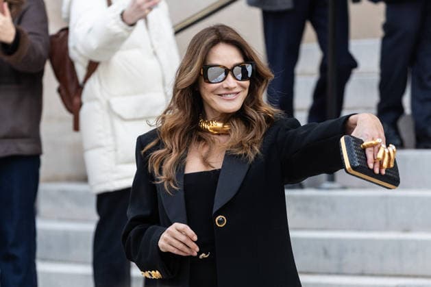 PFW Haute Couture Schiaparelli Outside Arrivals NB Carla Bruni Sarkozy arriving at the Schiaparelli show during Paris Fashion Week Haute Couture on January 26, 2026 in Paris, France. Photo by Nasser Berzane ABACAPRESS.COM Paris France  Copyright: xBerzanexNasser ABACAx