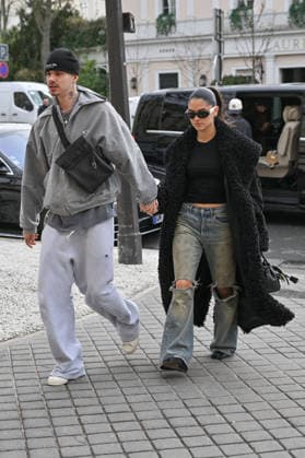 PFW Haute Couture Romeo Beckham Out Of Hotel Romeo Beckham and Kim Turnbull are seen out of hotel during Paris Fashion Week Haute Couture in Paris, France on January 26, 2026. Photo by Julien Reynaud APS-Medias ABACAPRESS.COM Paris France  Copyright: xReynaudxJulien APS-Medias ABACAx