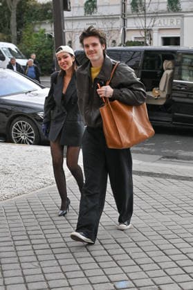 PFW Haute Couture Cruz Beckham Out Of Hotel Cruz Beckham and Jackie Apostel are seen out of hotel during Paris Fashion Week Haute Couture in Paris, France on January 26, 2026. Photo by Julien Reynaud APS-Medias ABACAPRESS.COM Paris France  Copyright: xReynaudxJulien APS-Medias ABACAx