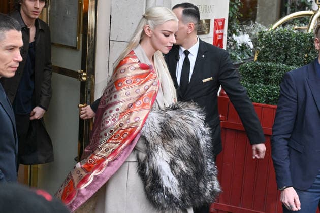 PFW Haute Couture Anya Taylor Joy Out Of Hotel Anya Taylor Joy seen out of hotel during Paris Fashion Week Haute Couture in Paris, France on January 26, 2026. Photo by Julien Reynaud APS-Medias ABACAPRESS.COM Paris France  Copyright: xReynaudxJulien APS-Medias ABACAx