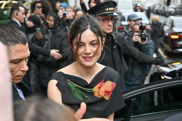 PFW Haute Couture Monica Barbaro Out Of Hotel Monica Barbaro seen out of hotel during Paris Fashion Week Haute Couture in Paris, France on January 26, 2026. Photo by Julien Reynaud APS-Medias ABACAPRESS.COM Paris France  Copyright: xReynaudxJulien APS-Medias ABACAx