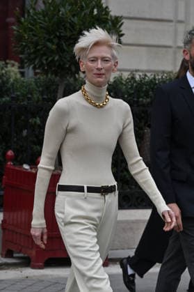PFW Haute Couture Tilda Swinton Out Of Hotel Tilda Swinton seen out of hotel during Paris Fashion Week Haute Couture in Paris, France on January 26, 2026. Photo by Julien Reynaud APS-Medias ABACAPRESS.COM Paris France  Copyright: xReynaudxJulien APS-Medias ABACAx