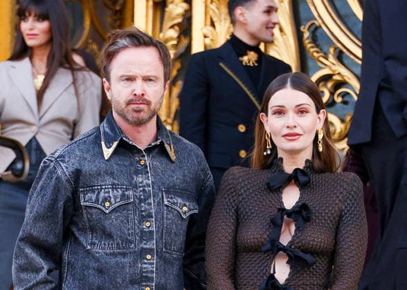 Aaron Paul and Lauren Parsekian Celebrity arrivals at the Schiaparelli Haute Couture Collection Spring Summer 2026 show as part of Paris Fashion Week PFW , at the Petit Palais in Paris, France, January 26, 2026 Denis Guignebourg Bestimage Arrivals Schiaparelli Haute Couture Week Spring Summer 2026 show as part of Paris Fashion Week on January 26, 2026 in Paris, France Paris France  Copyright: xDenisxGuignebourgx xBestimagexDenisxGuignebourgx xBestimagex