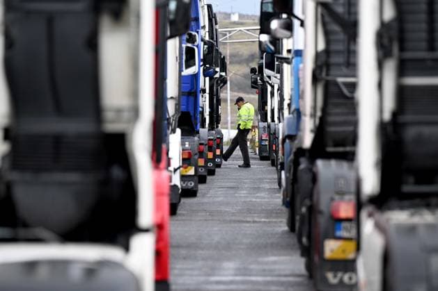 (260126) -- GEVGELIJA, Jan. 26, 2026 -- Truck drivers block border terminals at Bogorodica border exit to Greece near Gevgelija, North Macedonia, on Jan. 26, 2026. Truck drivers on Monday blocked EU border terminals to protest the new Entry Exit System (EES). (Photo by Xinhua) NORTH MACEDONIA-GEVGELIJA-TRUCK DRIVER-BLOCKADE TomislavxGeorgiev 