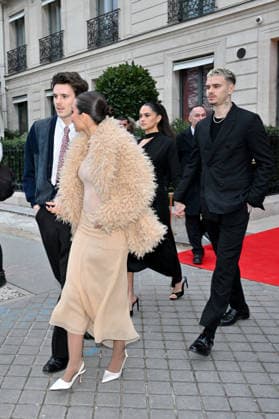 PFW Haute Couture Beckham Family Out Of Hotel Romeo Beckham, Kim Turnbull, Cruz Beckham, Jackie Apostel seen out of hotel during Paris Fashion Week Haute Couture in Paris, France on January 26, 2026. Photo by Julien Reynaud APS-Medias ABACAPRESS.COM Paris France  Copyright: xReynaudxJulien APS-Medias ABACAx