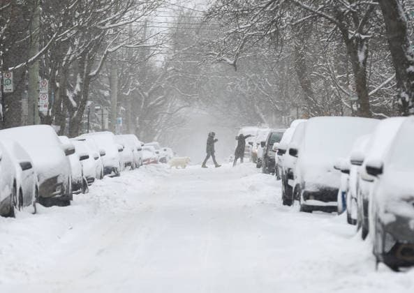 January 26, 2026, Montreal, Quebec, Canada: Heavy snowfall and extreme cold disrupted daily life in Montreal. As schools were closed and thousands were left without power, temperatures dropped to Ã¢ËÜ™13Ã‚Â°C with a wind chill of Ã¢ËÜ™20Ã‚Â°C on Monday, forcing multiple flight cancellations and delays at Trudeau Airport. Montreal Canada - ZUMAs278 20260126_zip_s278_001 Copyright: xSerkanxSenturkx