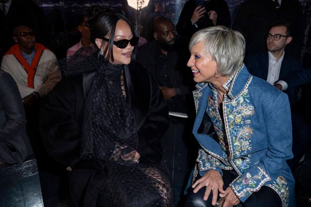 Rihanna et Hélène Mercier Arnault au défilé Dior Collection Haute Couture Printemps Eté 2026 lors de la Fashion Week de Paris PFW , au musée Rodin, à Paris, France, le 26 janvier 2026 Olivier Borde Bestimage Rihanna at the Dior Spring Summer 2026 Haute Couture Collection show during Paris Fashion Week PFW , at the Rodin Museum, in Paris, France, on January 26, 2026 Paris France  Copyright: xOLIVIERxBORDEx xBESTIMAGExOLIVIERxBORDEx xBESTIMAGEx