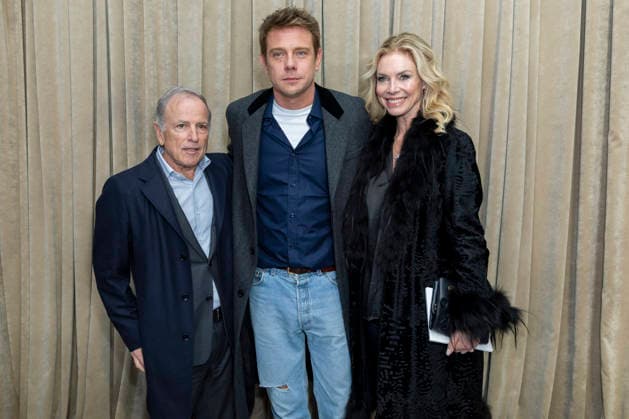 Jonathan Anderson J W Anderson et Michael Burke Greeting au défilé Dior Collection Haute Couture Printemps Eté 2026 lors de la Fashion Week de Paris PFW , au musée Rodin, à Paris, France, le 26 janvier 2026 Olivier Borde Bestimage Greetings Dior Spring Summer 2026 Haute Couture Collection show during Paris Fashion Week PFW , at the Rodin Museum, in Paris, France, on January 26, 2026 Paris France  Copyright: xOLIVIERxBORDEx xBESTIMAGExOLIVIERxBORDEx xBESTIMAGEx
