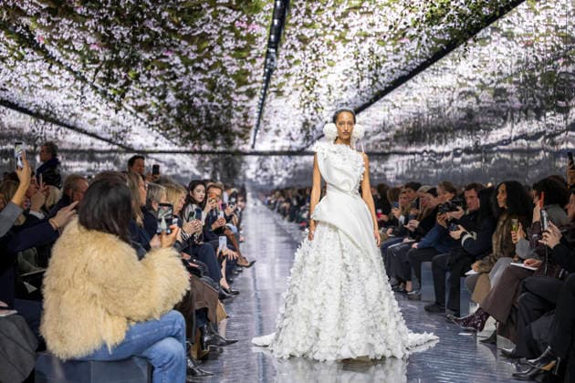 PFW Dior runway A model wears a creation as part of the Christian Dior Spring Summer 2026 Haute Couture collection presented in Paris, on January 26, 2026. Photo by Eliot Blondet ABACAPRESS.COM Paris France France  Copyright: xBlondetxEliot ABACAx