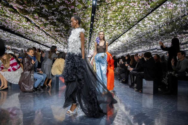 PFW Dior runway A model wears a creation as part of the Christian Dior Spring Summer 2026 Haute Couture collection presented in Paris, on January 26, 2026. Photo by Eliot Blondet ABACAPRESS.COM Paris France France  Copyright: xBlondetxEliot ABACAx
