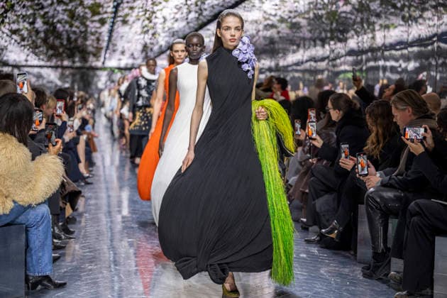 PFW Dior runway A model wears a creation as part of the Christian Dior Spring Summer 2026 Haute Couture collection presented in Paris, on January 26, 2026. Photo by Eliot Blondet ABACAPRESS.COM Paris France France  Copyright: xBlondetxEliot ABACAx