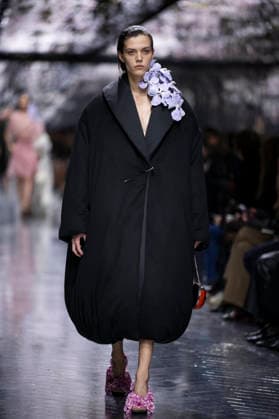 PFW Dior runway A model wears a creation as part of the Christian Dior Spring Summer 2026 Haute Couture collection presented in Paris, on January 26, 2026. Photo by Eliot Blondet ABACAPRESS.COM Paris France France  Copyright: xBlondetxEliot ABACAx