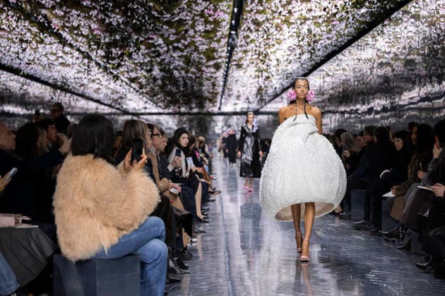 PFW Dior runway A model wears a creation as part of the Christian Dior Spring Summer 2026 Haute Couture collection presented in Paris, on January 26, 2026. Photo by Eliot Blondet ABACAPRESS.COM Paris France France  Copyright: xBlondetxEliot ABACAx