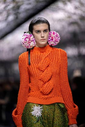 PFW Dior runway A model wears a creation as part of the Christian Dior Spring Summer 2026 Haute Couture collection presented in Paris, on January 26, 2026. Photo by Eliot Blondet ABACAPRESS.COM Paris France France  Copyright: xBlondetxEliot ABACAx