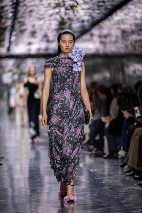 PFW Dior runway A model wears a creation as part of the Christian Dior Spring Summer 2026 Haute Couture collection presented in Paris, on January 26, 2026. Photo by Eliot Blondet ABACAPRESS.COM Paris France France  Copyright: xBlondetxEliot ABACAx