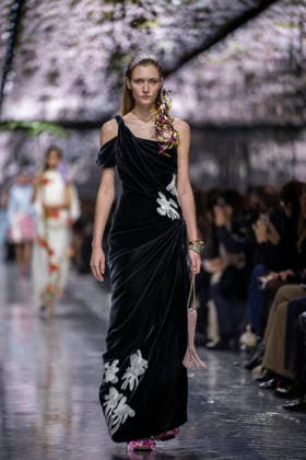PFW Dior runway A model wears a creation as part of the Christian Dior Spring Summer 2026 Haute Couture collection presented in Paris, on January 26, 2026. Photo by Eliot Blondet ABACAPRESS.COM Paris France France  Copyright: xBlondetxEliot ABACAx