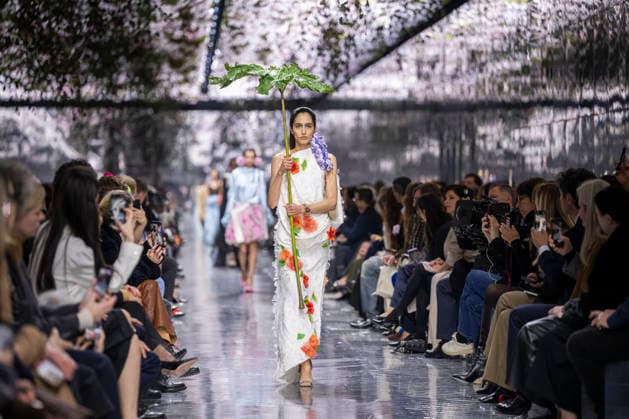 PFW Dior runway A model wears a creation as part of the Christian Dior Spring Summer 2026 Haute Couture collection presented in Paris, on January 26, 2026. Photo by Eliot Blondet ABACAPRESS.COM Paris France France  Copyright: xBlondetxEliot ABACAx