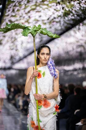 PFW Dior runway A model wears a creation as part of the Christian Dior Spring Summer 2026 Haute Couture collection presented in Paris, on January 26, 2026. Photo by Eliot Blondet ABACAPRESS.COM Paris France France  Copyright: xBlondetxEliot ABACAx