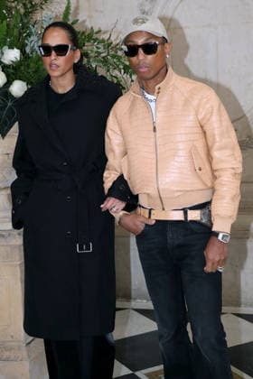 Helen Lasichanh et Pharrell Williams Défilé de Mode Christian Dior Photocall, Collection Haute Couture Printemps Été 2026, dans le cadre de la Fashion Week de Paris, France, le 26 Janvier 2026 Bertrand Rindoff Bestimage Celebs attend the Christian Dior Haute Couture Spring Summer 2026 show as part of Paris Fashion Week on January 26, 2026 in Paris, France Paris France  Copyright: xBERTRANDxRINDOFFxPETROFFx xBESTIMAGExBERTRANDxRINDOFFxPETROFFx xBESTIMAGEx