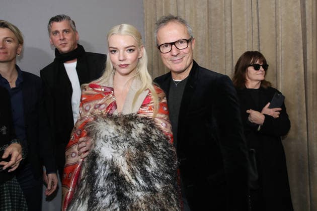 Olivier Bialobos et Anya Taylor Joy Défilé de Mode Christian Dior Front Row, Collection Haute Couture Printemps Été 2026, dans le cadre de la Fashion Week de Paris, France, le 26 Janvier 2026 Bertrand Rindoff Bestimage Celebs attend the Christian Dior Haute Couture Spring Summer 2026 show as part of Paris Fashion Week on January 26, 2026 in Paris, France Paris France  Copyright: xBERTRANDxRINDOFFxPETROFFx xBESTIMAGExBERTRANDxRINDOFFxPETROFFx xBESTIMAGEx