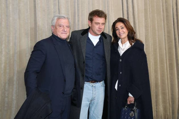 Sidney Toledano, Jonathan Anderson Dir Artistique and Katia Toledano pose following the Christian Dior Haute Couture Spring Summer 2026 show as part of Paris Fashion Week on January 26, 2026 in Paris, France Bertrand Rindoff Bestimage Celebs attend the Christian Dior Haute Couture Spring Summer 2026 show as part of Paris Fashion Week on January 26, 2026 in Paris, France Paris France  Copyright: xBERTRANDxRINDOFFxPETROFFx xBESTIMAGExBERTRANDxRINDOFFxPETROFFx xBESTIMAGEx