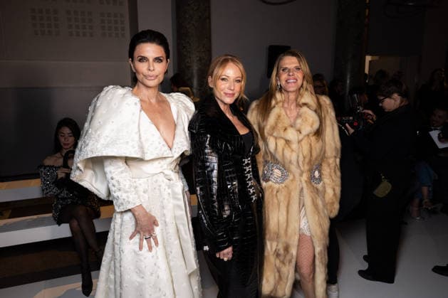 Jewel, Lisa Rinna, Anna Dello Russo at Tamara Ralph Haute Couture Collection Printemps Ete 2026 during Paris Fashion Week PFW , le 26 Janvier 2026 Jeremy MELLOUL Bestimage Celebrities at Tamara Ralph Haute Couture Spring summer 2026 during Paris Fashion Week on 26th January 2026 Paris France  Copyright: xJeremyxMelloulx xBestimagexJeremyxMelloulx xBestimagex