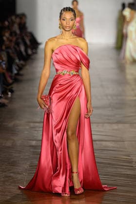 PFW - Tony Ward Runway Models walk the runway during the Tony Ward Haute Couture Week Spring Summer 2026 show as part of Paris Fashion Week on January 26, 2026 in Paris, France. Photo by Laurent Zabulon ABACAPRESS.COM Paris France  Copyright: xZabulonxLaurent ABACAx
