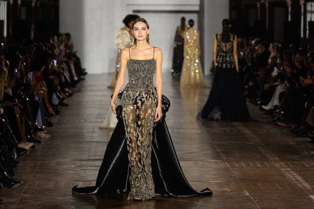 PFW - Tony Ward Runway Models walk the runway during the Tony Ward Haute Couture Week Spring Summer 2026 show as part of Paris Fashion Week on January 26, 2026 in Paris, France. Photo by Laurent Zabulon ABACAPRESS.COM Paris France  Copyright: xZabulonxLaurent ABACAx