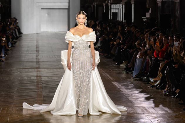 PFW - Tony Ward Runway Models walk the runway during the Tony Ward Haute Couture Week Spring Summer 2026 show as part of Paris Fashion Week on January 26, 2026 in Paris, France. Photo by Laurent Zabulon ABACAPRESS.COM Paris France  Copyright: xZabulonxLaurent ABACAx