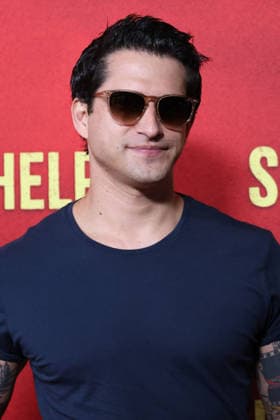 January 26, 2026, Los Angeles, Ca, USA: LOS ANGELES - JAN 21: Tyler Posey at Send Help World Premiere at the TCL Chinese Theater IMAX on January 21, 2026 in Los Angeles, CA Los Angeles USA - ZUMAnc22 20260126_zaa_nc22_031 Copyright: xKathyxHutchinsx