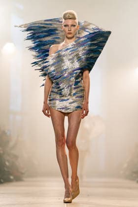 Rahul Mishra - Runway - Paris Fashion Week - Haute Couture Week Spring Summer 2026 Alex Consani walks the runway durinh the Rahul Mishra Haute Couture Week Spring Summer 2026 show as part of the Paris Fashion Week., Credit:Lounis Tiar Avalon France, Paris  Copyright: xLounisxTiarx xAvalonx 1069629690