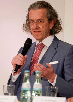 IHK-Wahlgipfel - Wirtschaft im Dialog mit der Politik zur Landtagswahl Rheinland-Pfalz 2026 Spitzenkandidat seiner Partei Joachim Streit MdEP, Freie Wähler 26.01.26 *** IHK Election Summit Business in dialog with politicians for the Rhineland-Palatinate 2026 state elections Top candidate of his party Joachim Streit MEP, Free Voters 26 01 26