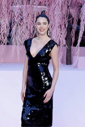Margaret Qualley at the photocall of the second Chanel Collection Haute Couture Spring Summer 2026 fashion show, during Paris Fashion Week on january 27th 2026 Olivier Borde Bestimage Celebrities at the photocall of the Chanel Haute Couture Spring Summer 2026 Collection fashion show, during Paris Fashion Week on january 27th 2026 Paris France  Copyright: xOLIVIERxBORDEx xBESTIMAGExOLIVIERxBORDEx xBESTIMAGEx