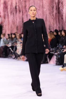 PFW - Chanel Runway Noemie Lenoir present creations at the Chanel Women s Haute Couture Spring Summer 2026 collection fashion show as part of the Paris Haute Couture Fashion Week, in Paris, on January 27, 2026. Photo by Alexis Jumeau ABACAPRESS.COM Paris France  Copyright: xJumeauxAlexis ABACAx