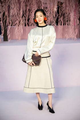 PFW - Chanel Photocall Kim Go-eun attends the Chanel Haute Couture Week Spring Summer 2026 show as part of Paris Fashion Week on January 27, 2026 in Paris, France. Photo by Eliot Blondet ABACAPRESS.COM Paris France France  Copyright: xBlondetxEliot ABACAx